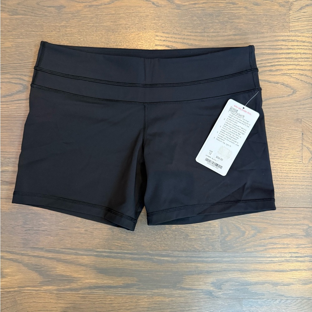 Lululemon Groove Short NWT Size 12 Reg